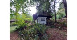 05109  Very Private, Large Lot with Park Model and Tree Fort