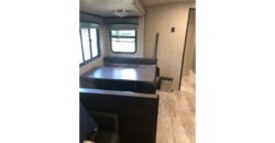 20013  Beautiful 33 foot Sundance RV Year-Round Access