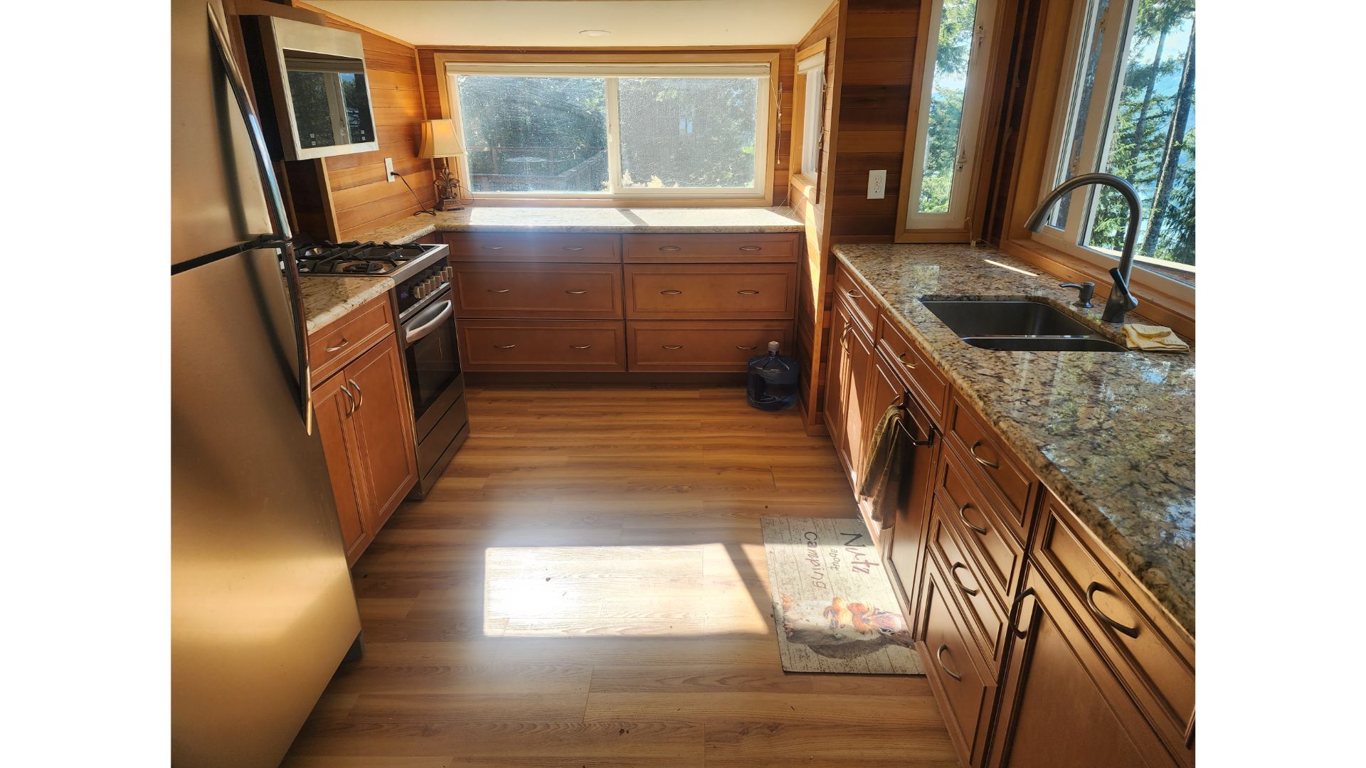 02031 Cabin Feel RV with Best Views in Camp – lmchsales