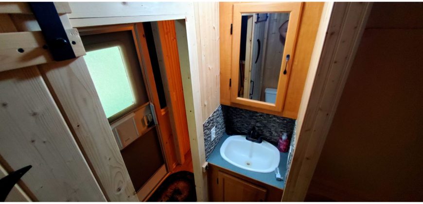 05117  Large Site Backing to Greenspace…Cabin-Feel Inside RV