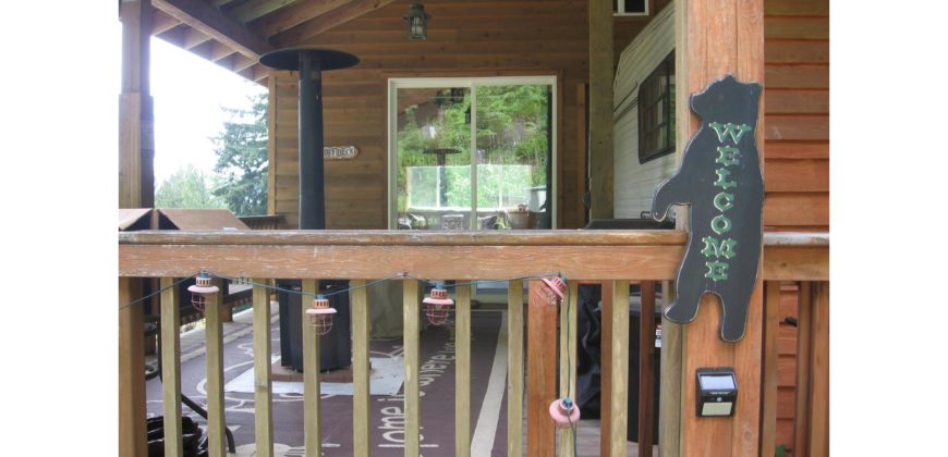 19029  Beautiful Knotty Pine Cabin Like Setting with Mount St. Helens View