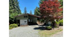 18052  Quiet, Secluded Location with Lake View!