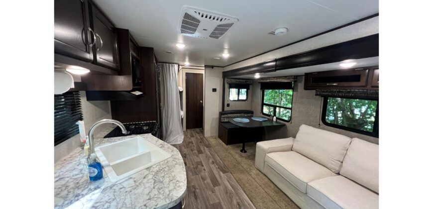 14016  Well-Kept 2018 RV Boat included.