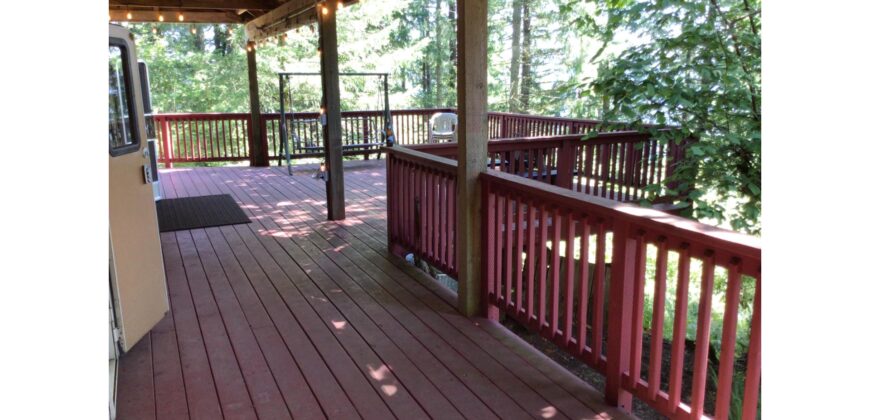 21127  Valley View!  Large Private Deck!