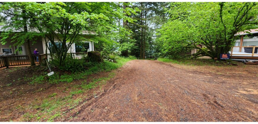 21141 Large Corner Site with Lots of Parking and Views